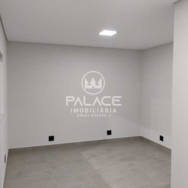 Imagens do imóveis Barracão :  / Comercial / Água Branca