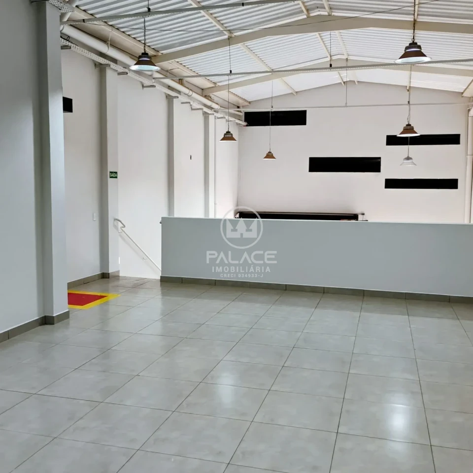 Barracão disponivel para locação