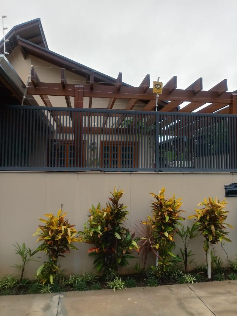 Imagens do imóveis casa à venda em jd porangaba, águas de são pedro 3 quartos 200m²