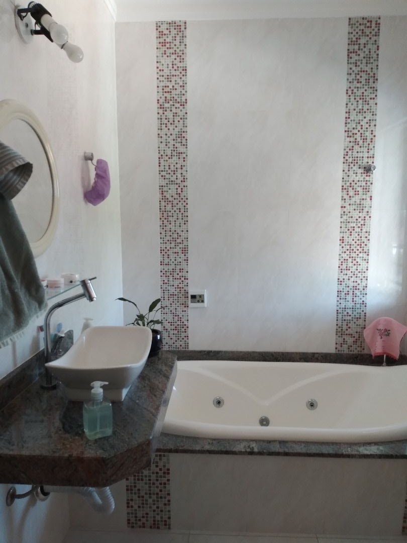 Imagens do imóveis casa à venda em jd porangaba, águas de são pedro 3 quartos 200m²