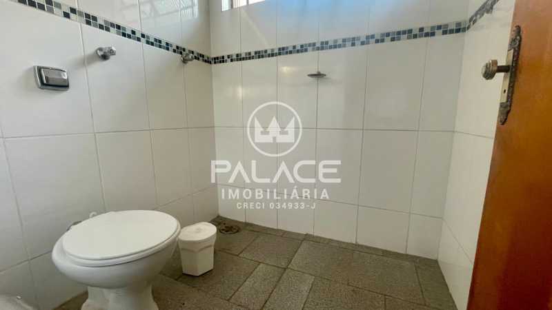 Imagens do imóveis Barracão :  / Comercial / Castelinho