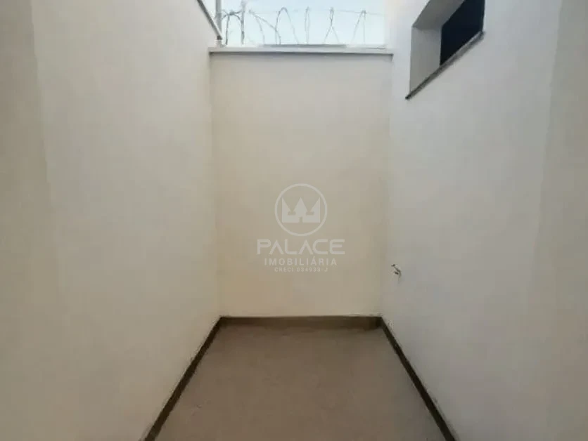 Barracão disponivel para locação