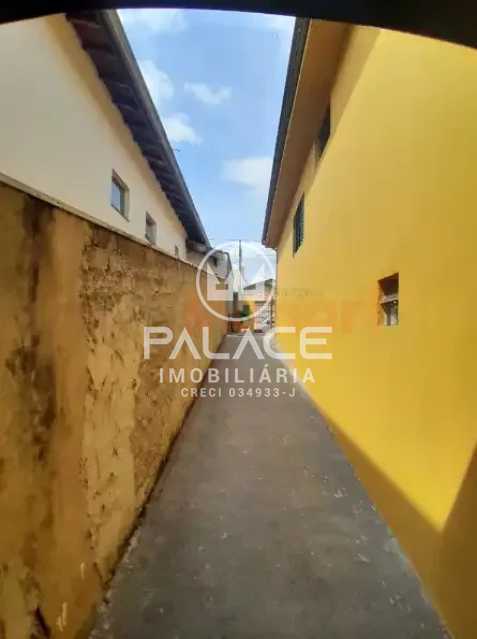 Casa de rua : Térrea / Residencial / Parque Peória (Tupi)