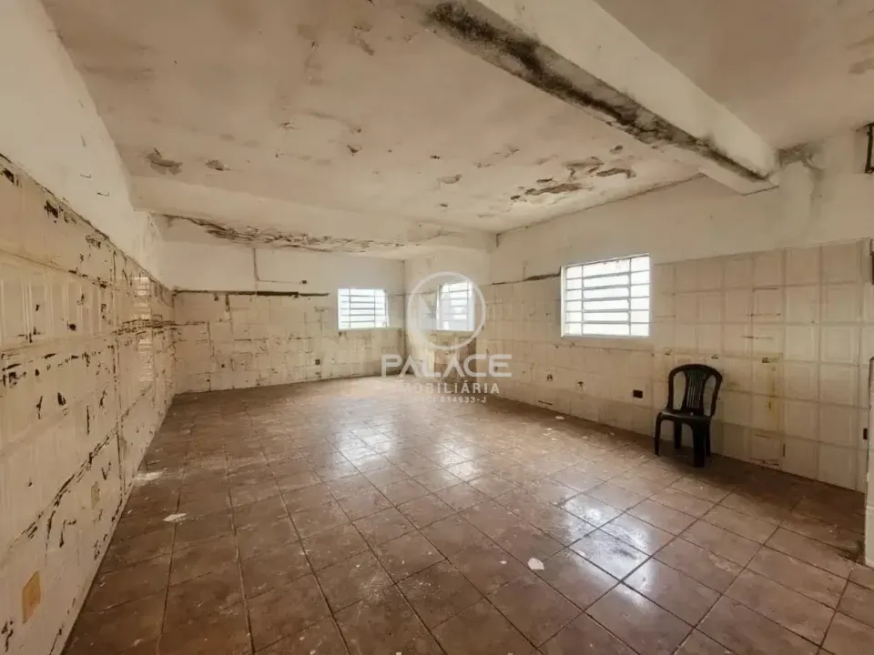salão disponivel para locação/Tupi