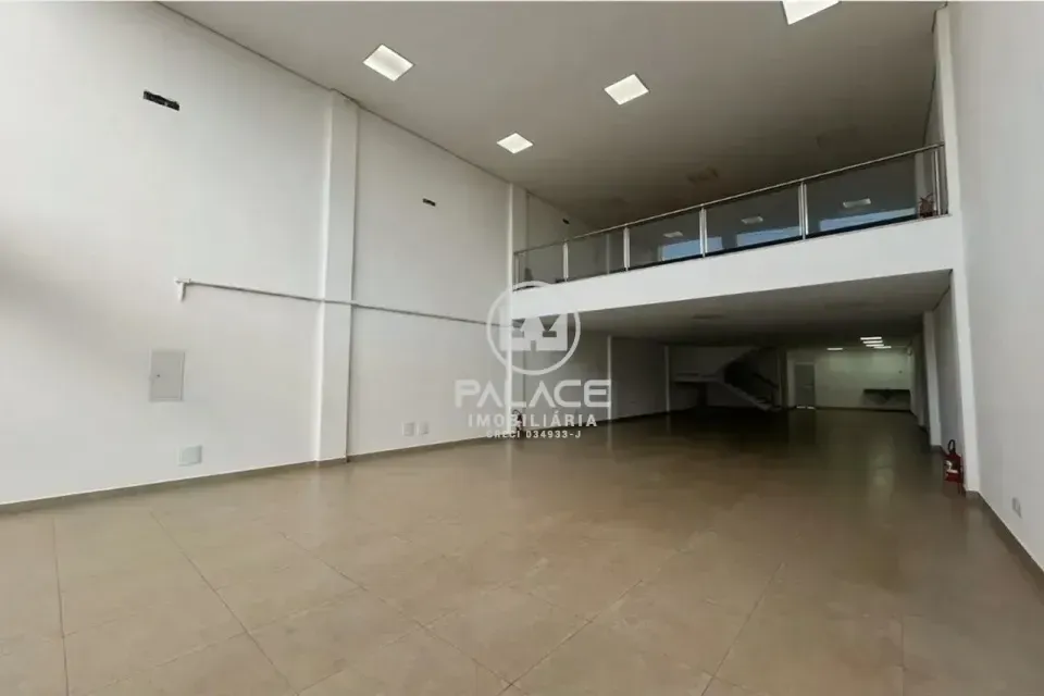 Barracão disponivel para locação