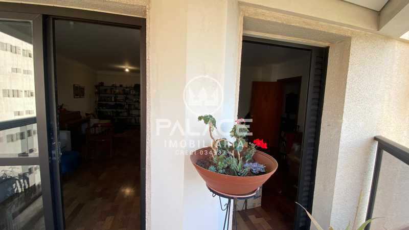 Imagens do imóveis Apartamento :  / Residencial / Centro