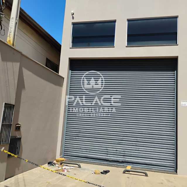 Imagens do imóveis Barracão :  / Comercial / Jaraguá