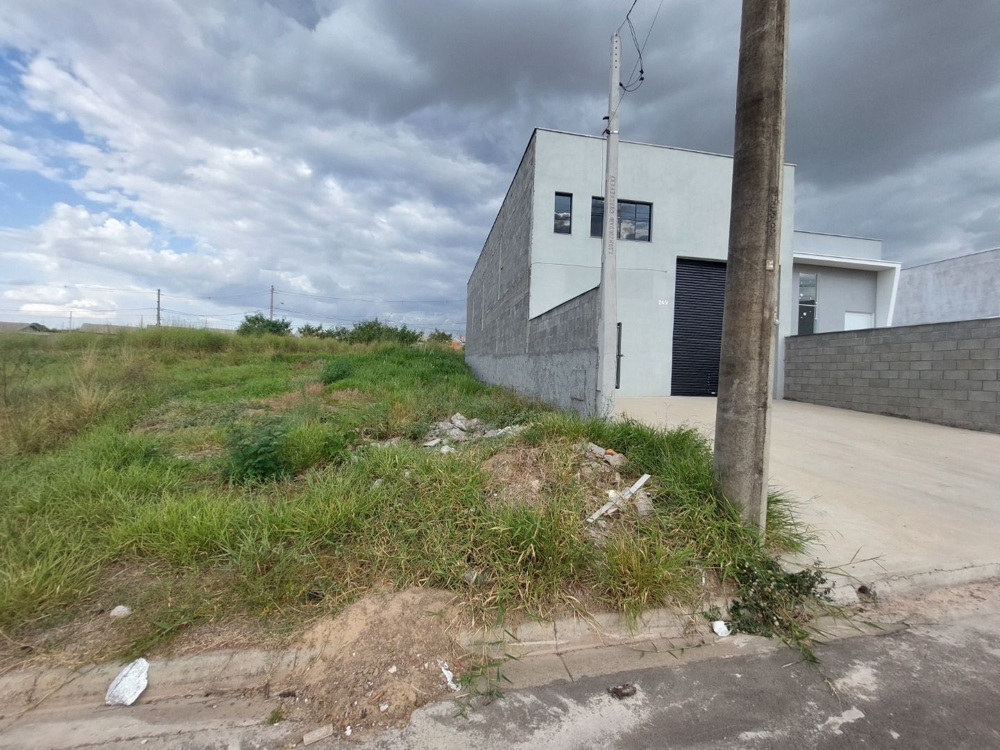 Imagens do imóveis terreno residencial à venda em jardim piazza itália, piracicaba