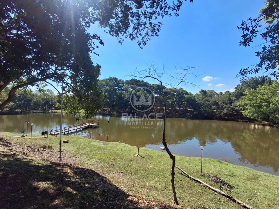 Terreno a venda no condomínio Colinas, Piracicaba, SP.