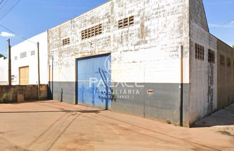 Imagens do imóveis Barracão :  / Comercial / Chácaras Água Branca