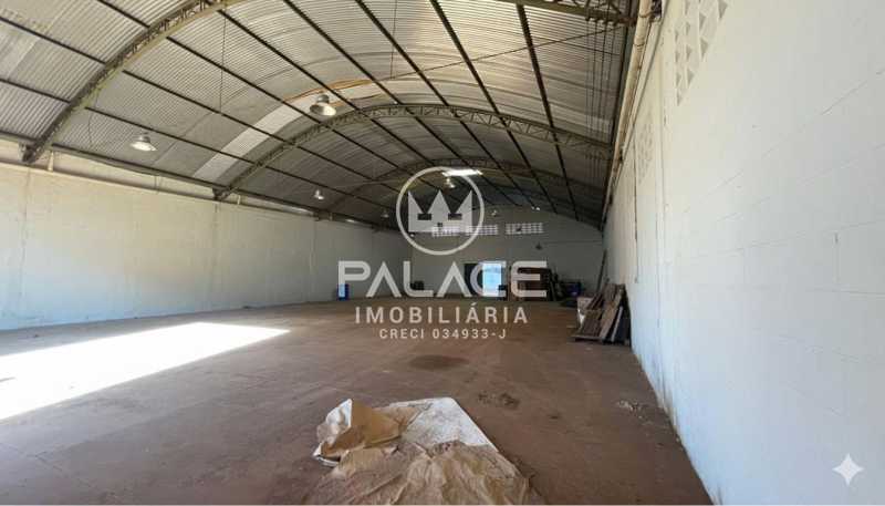 Imagens do imóveis Barracão :  / Comercial / Chácaras Água Branca