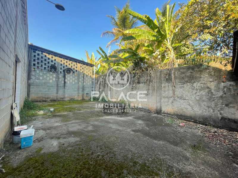 Imagens do imóveis Barracão :  / Comercial / Chácaras Água Branca