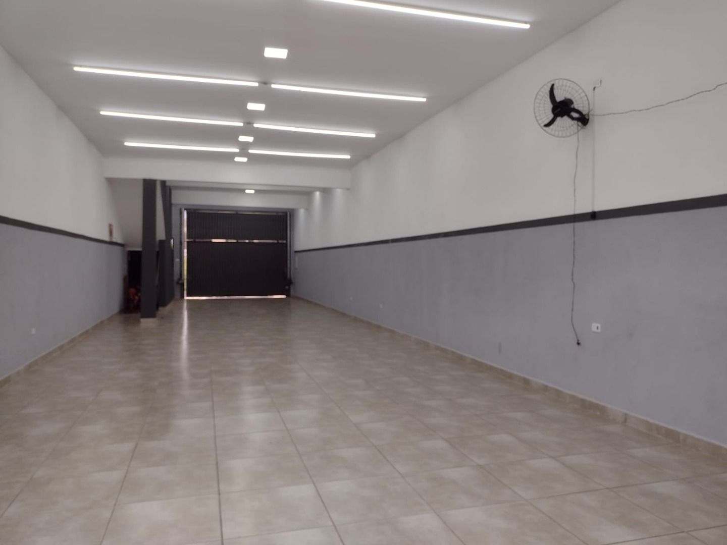 Imagens do imóveis Barracão para alugar, 400 m² por RS 7.056,25-mês - Santa Terezinha - Piracicaba-SP