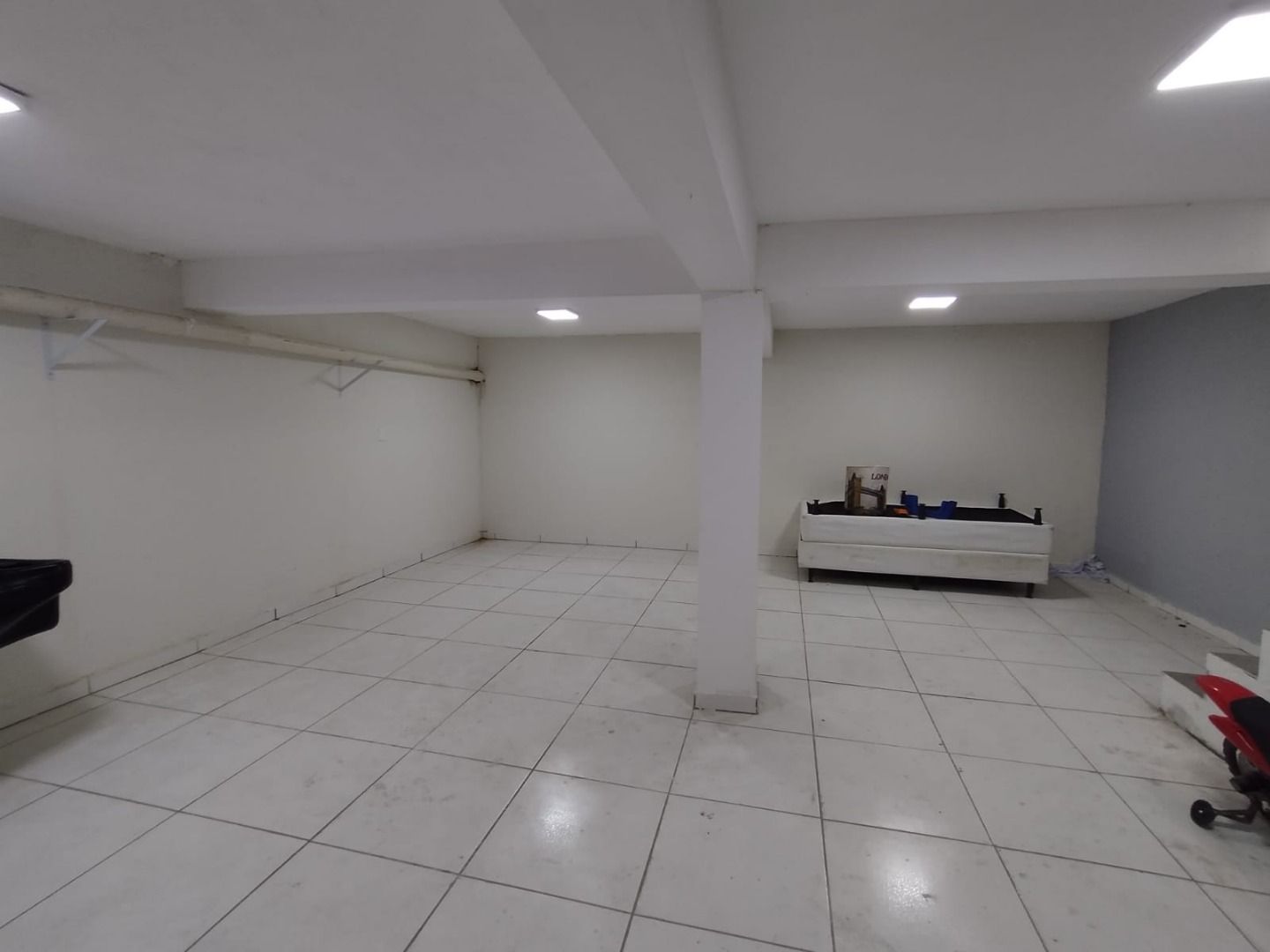 Imagens do imóveis Barracão para alugar, 400 m² por RS 7.056,25-mês - Santa Terezinha - Piracicaba-SP