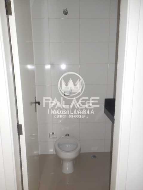 Imagens do imóveis Salão :  / Comercial / Centro