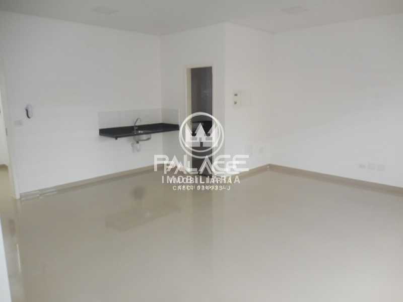 Imagens do imóveis Salão :  / Comercial / Centro