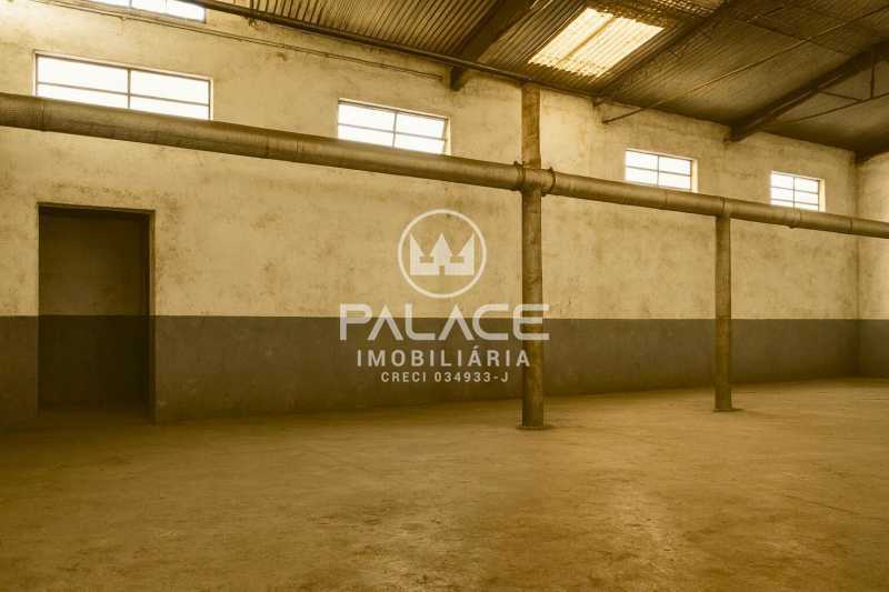 Imagens do imóveis Barracão :  / Comercial / Vila Rezende