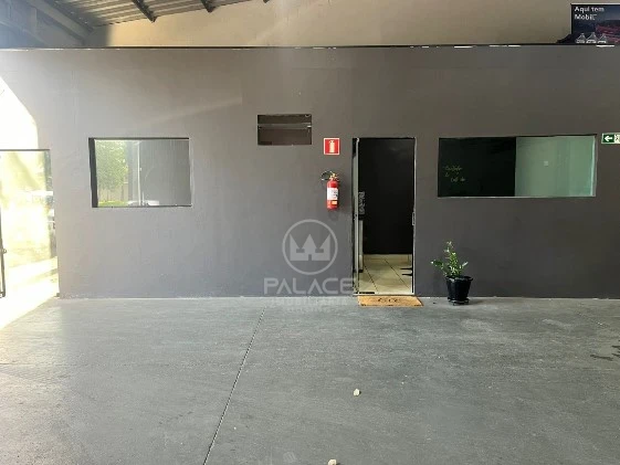 barracão em avenida