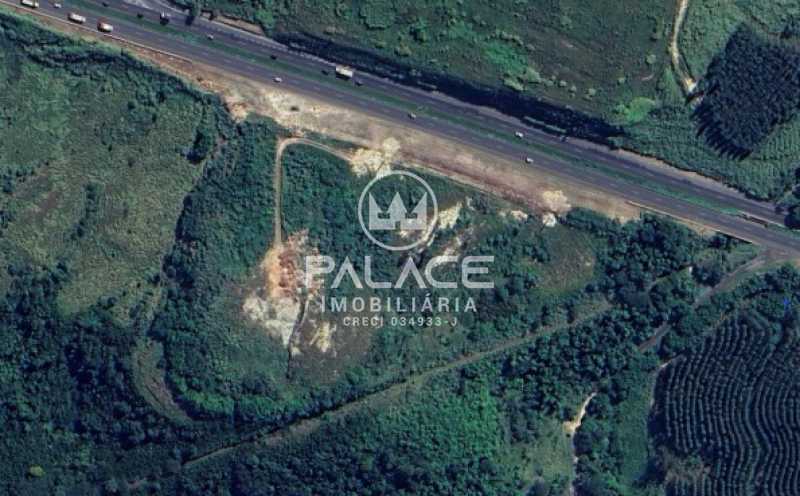 Área com 180 metros de frente para a rodovia, Piracicaba, SP.