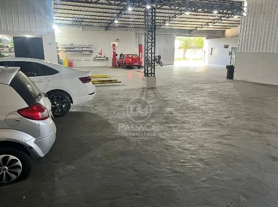 barracão em avenida