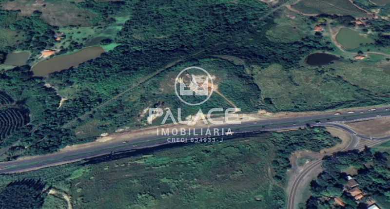 Área com 180 metros de frente para a rodovia, Piracicaba, SP.
