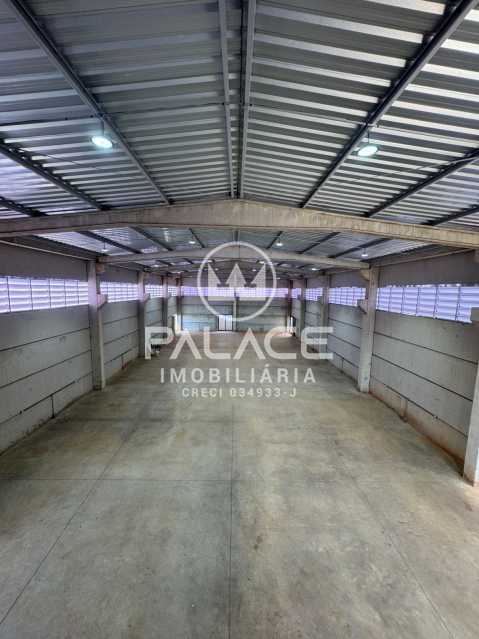 Imagens do imóveis EXCELENTE BARRACÃO EM CONDOMÍNIO FECHADO INDUSTRIAL