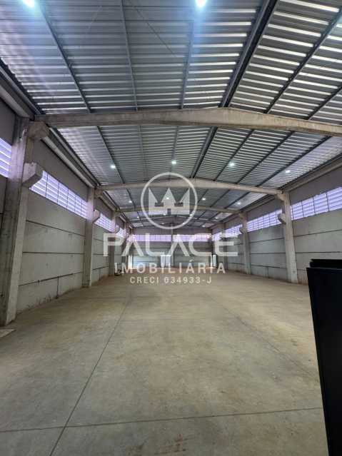 Imagens do imóveis EXCELENTE BARRACÃO EM CONDOMÍNIO FECHADO INDUSTRIAL