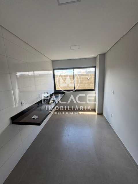 Imagens do imóveis EXCELENTE BARRACÃO EM CONDOMÍNIO FECHADO INDUSTRIAL