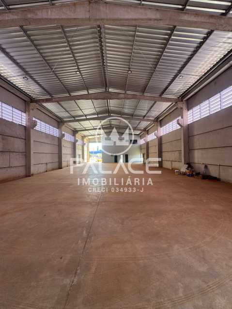 Imagens do imóveis EXCELENTE BARRACÃO EM CONDOMÍNIO FECHADO INDUSTRIAL