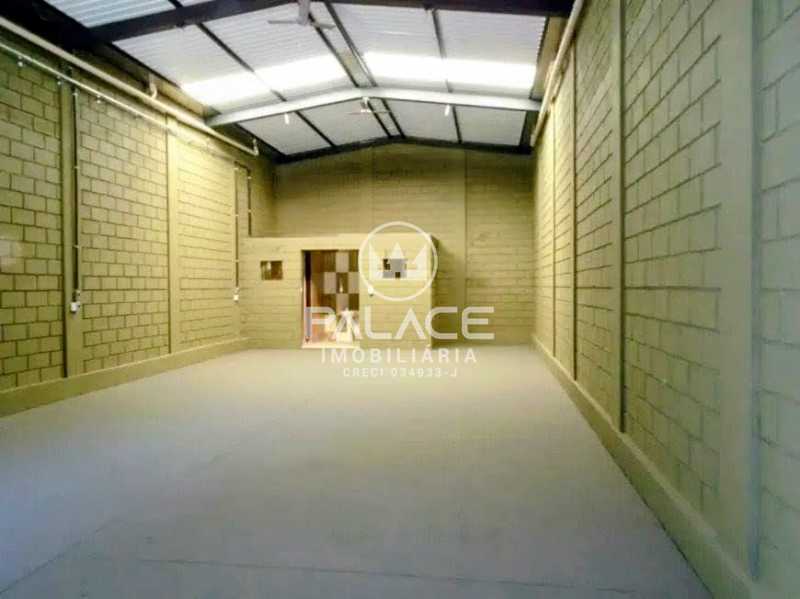 Imagens do imóveis Barracão :  / Comercial / Conjunto Residencial Mário Dedini