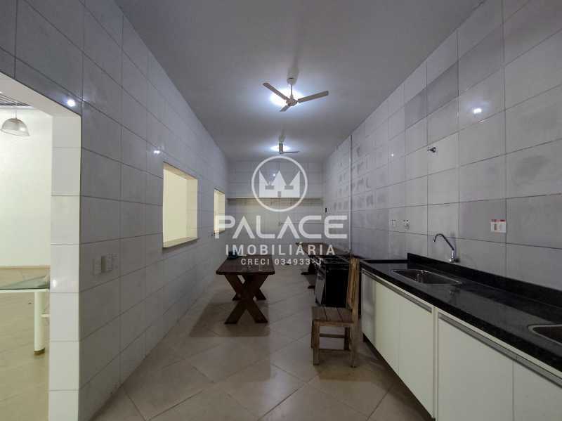 Imagens do imóveis Salão, 322m², trifásico :  / Comercial / Estância Lago Azul (Ártemis)