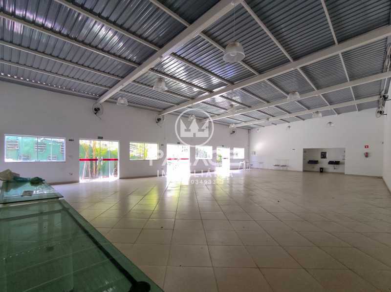 Imagens do imóveis Salão, 322m², trifásico :  / Comercial / Estância Lago Azul (Ártemis)