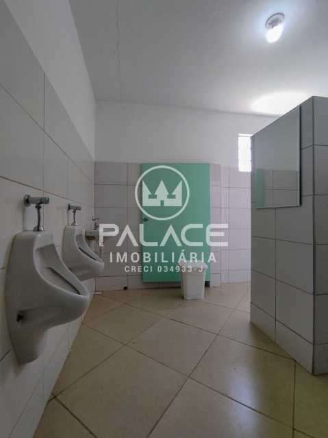 Imagens do imóveis Salão, 322m², trifásico :  / Comercial / Estância Lago Azul (Ártemis)