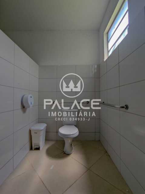 Imagens do imóveis Salão, 322m², trifásico :  / Comercial / Estância Lago Azul (Ártemis)