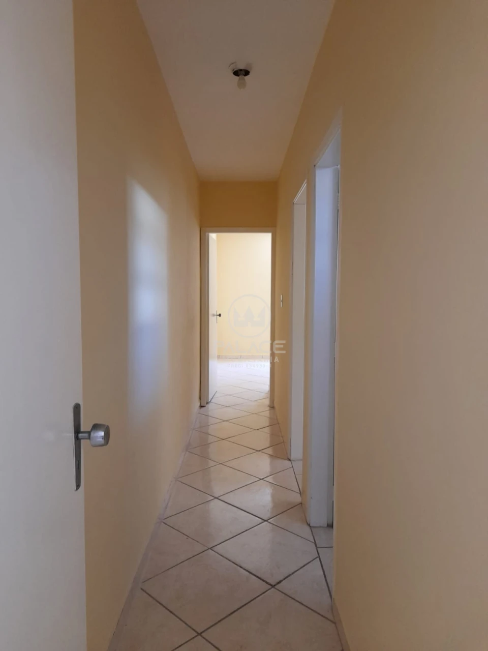 CASA PARA ALUGAR COM 3 QUARTOS CASTELINHO