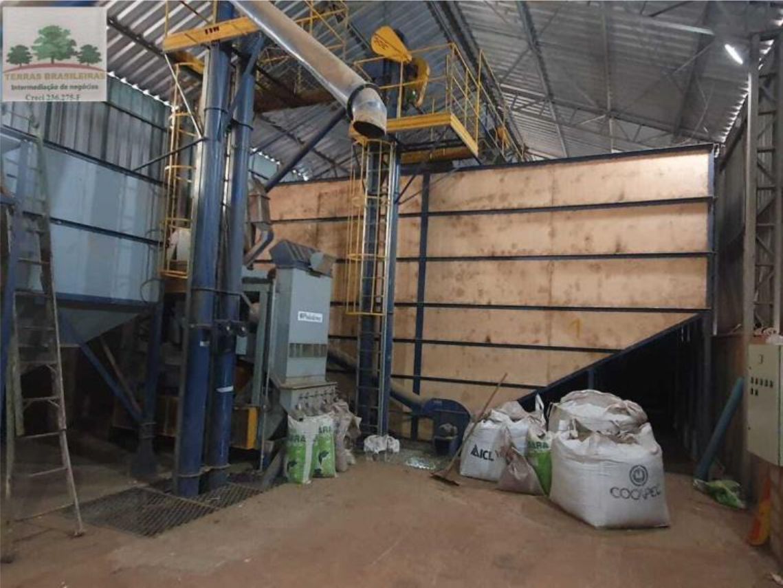 Imagens do imóveis fazenda à venda em zona rural, perdizes 10 quartos