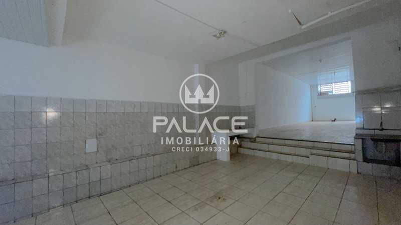 Imagens do imóveis Barracão :  / Comercial / Jardim Nova Suíça