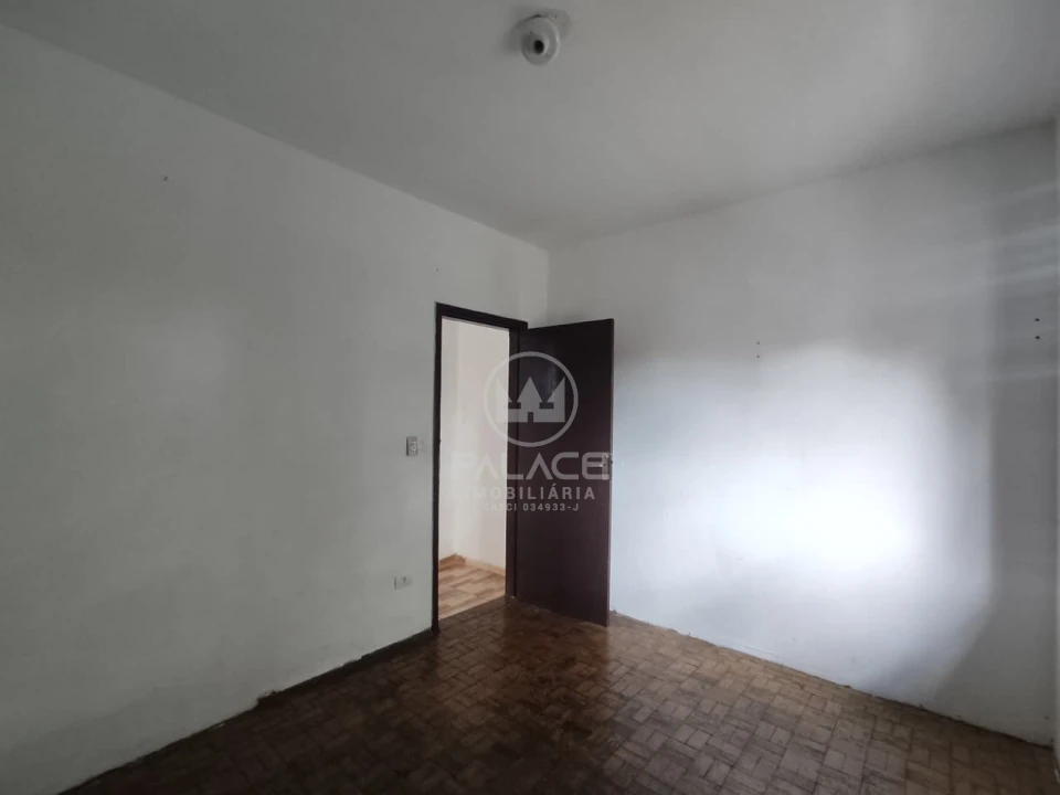 Casa Térrea, 2 Quartos, 1 Vaga Coberta Para Alugar Paulista Piracicaba