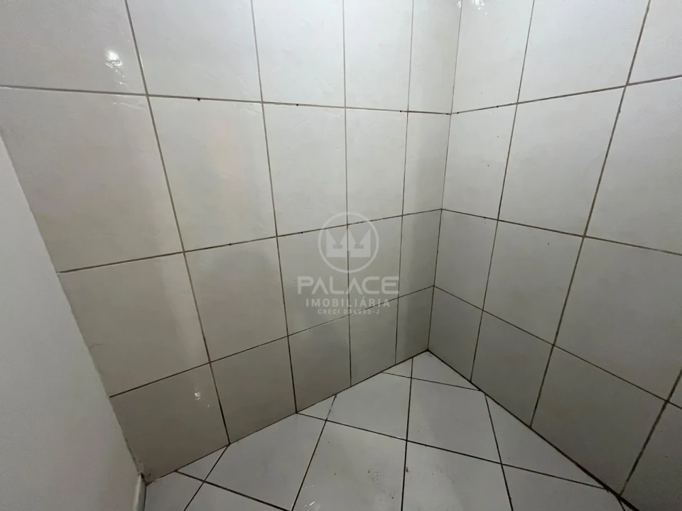 Casa para alugar, 3 quartos, sendo 1 suíte, 2 vagas, no Santa Rosa em Piracicaba / SP
