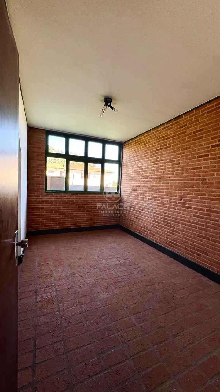 Linda Casa no Bairro São Dimas/Clube de Campo