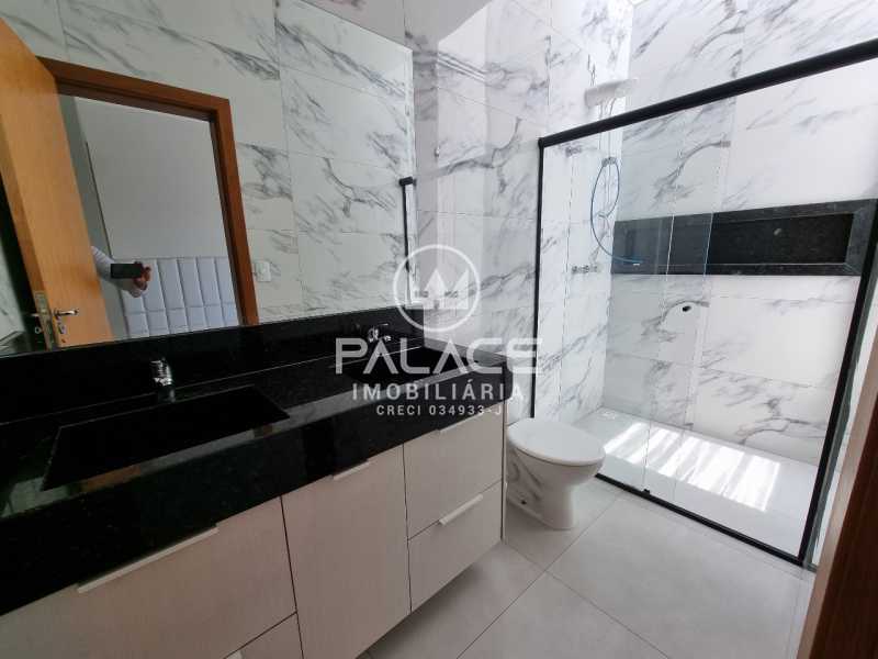 Casa em Condomínio :  / Residencial / Santa Rosa