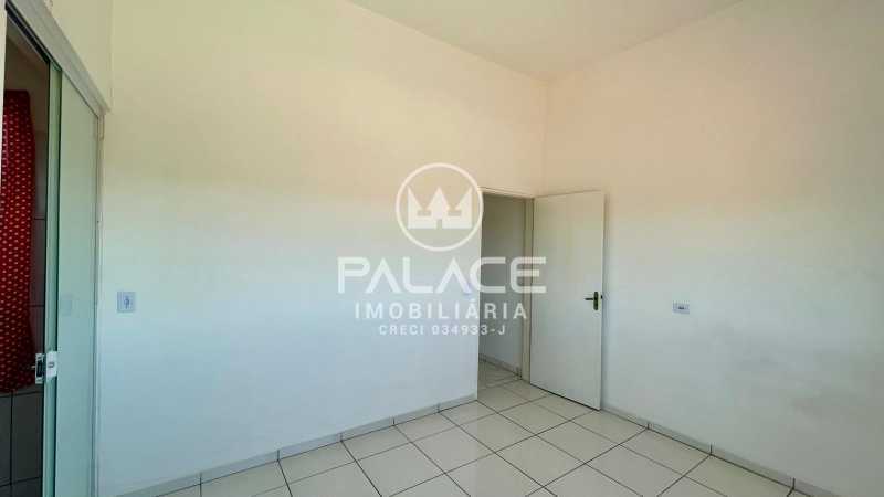 Casa de rua :  / Residencial / Jardim Glória