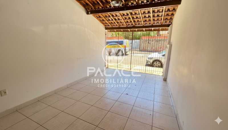 Casa de rua :  / Residencial / Jardim Glória