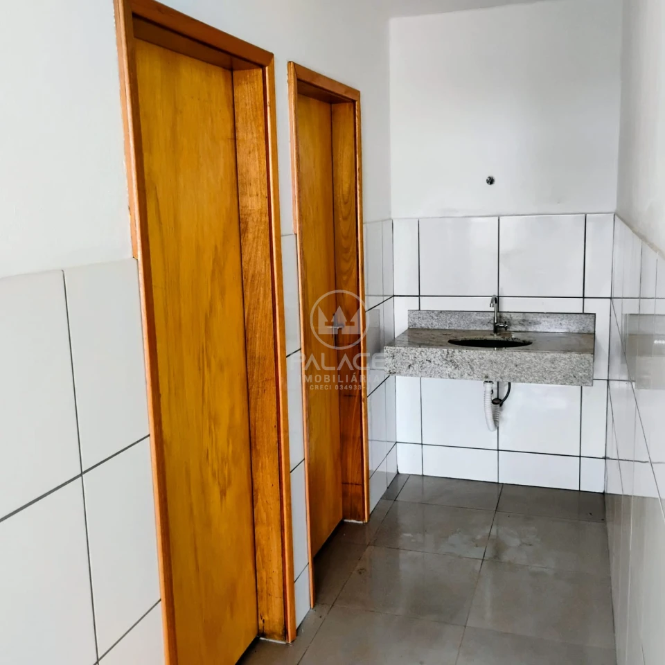 Barracão disponivel para locação