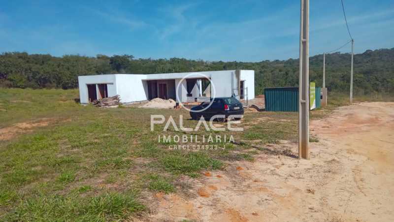 Imagens do imóveis casa em condomínio à venda em itai, avaré 3 quartos 180m²