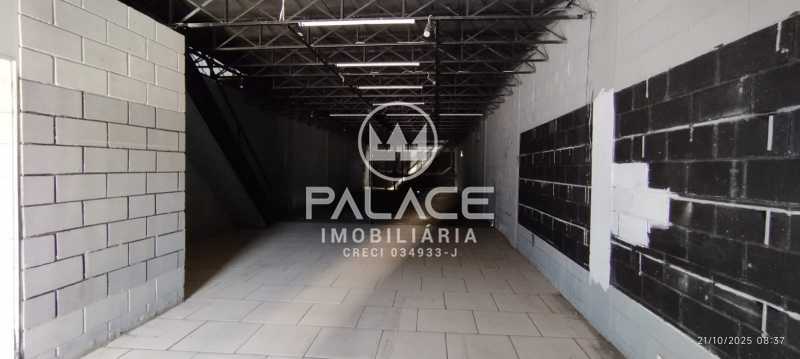 Imagens do imóveis Barracão :  / Comercial / Paulicéia