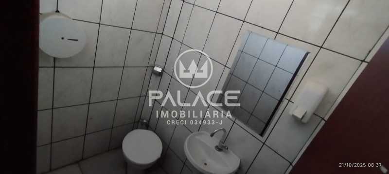 Imagens do imóveis Barracão :  / Comercial / Paulicéia