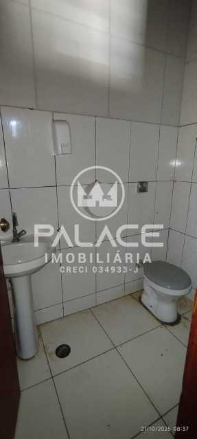 Imagens do imóveis Barracão :  / Comercial / Paulicéia