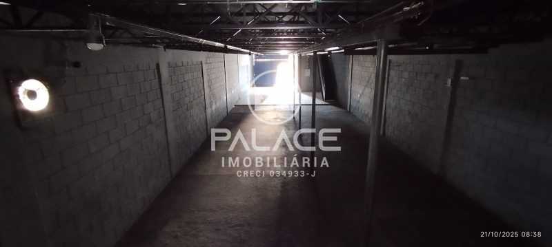 Imagens do imóveis Barracão :  / Comercial / Paulicéia