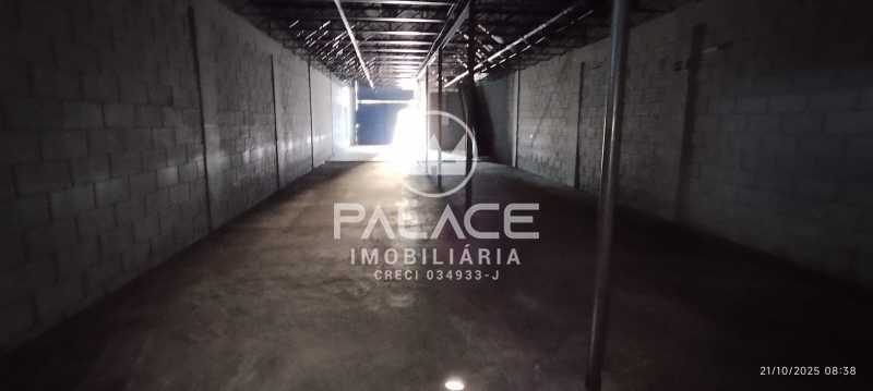 Imagens do imóveis Barracão :  / Comercial / Paulicéia